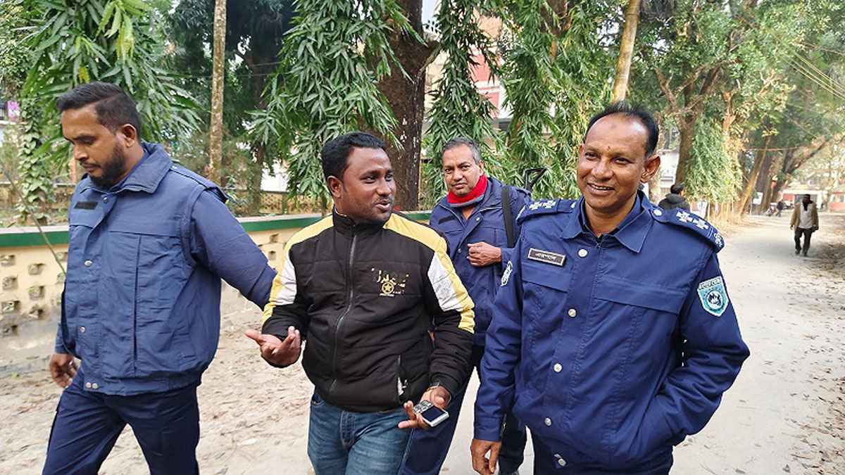 হাতীবান্ধা উপজেলা ছাত্রলীগের সাবেক সভাপতি গ্রেফতার